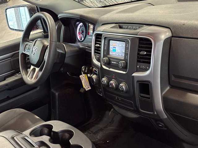 Used 2022 RAM 1500 Classic SLT AWD/4WD image 27