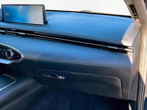 Used 2023 Genesis GV70 3.5T Sport w/ Sport Advanced Package image 20