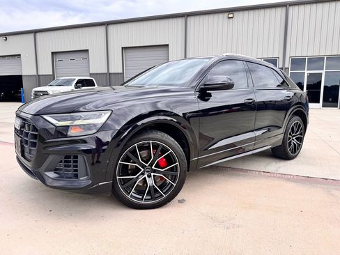 Used 2019 Audi Q8 Premium Plus w/ Premium Plus AWD/4WD image 2