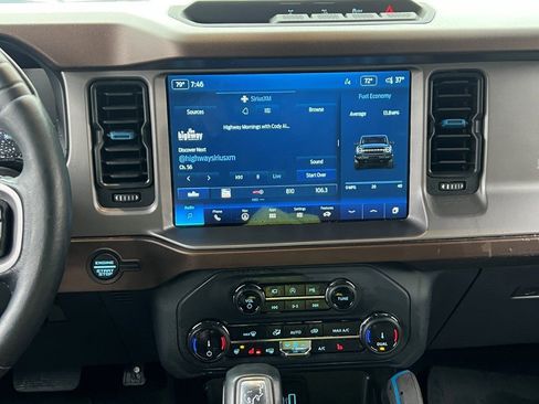 Used 2022 Ford Bronco Outer Banks image 14