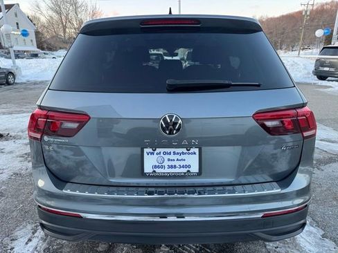 Certified 2022 Volkswagen Tiguan SE image 6