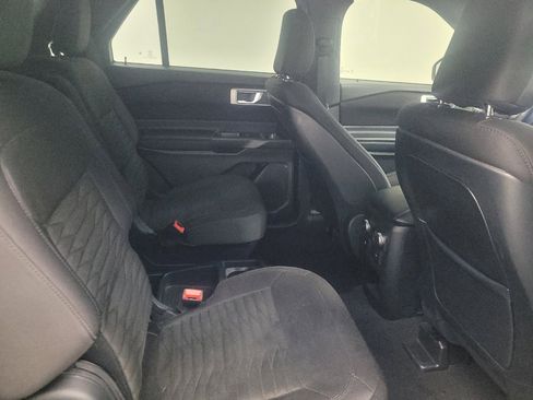 Used 2020 Ford Explorer XLT w/ Comfort Package image 19