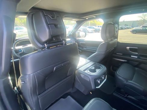 New 2026 Ford Expedition Platinum w/ Stealth Appearance Package image 29