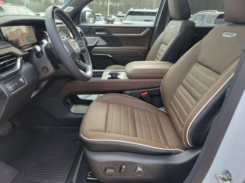 New 2026 GMC Acadia Denali Ultimate w/ LPO, Floor Liner Package image 22