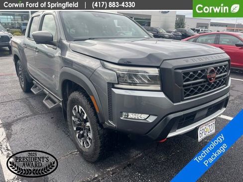 Used 2022 Nissan Frontier PRO-4X AWD/4WD image 3