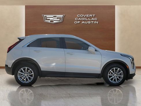 Certified 2023 Cadillac XT4 Luxury w/ Driver Awareness Package image 7