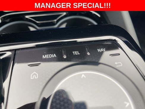Used 2025 BMW 530i xDrive w/ Premium Package AWD/4WD image 30