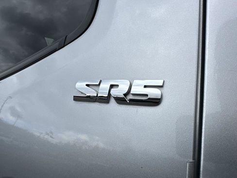 Used 2022 Toyota Tacoma SR5 image 40