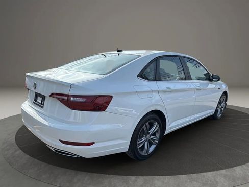 Used 2020 Volkswagen Jetta R-Line w/ R-Line Cold Weather Package image 5