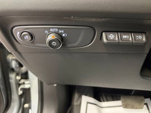 Used 2023 Buick Envision Avenir AWD/4WD image 16