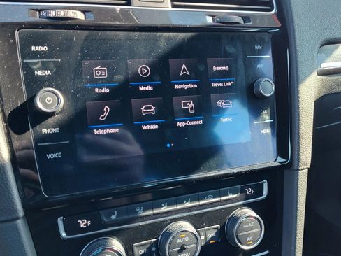 Used 2019 Volkswagen Golf 4-Door AWD/4WD image 16