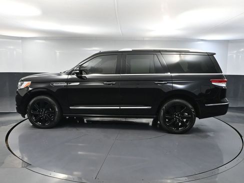 Used 2024 Lincoln Navigator Reserve w/ Equipment Group 201A image 10