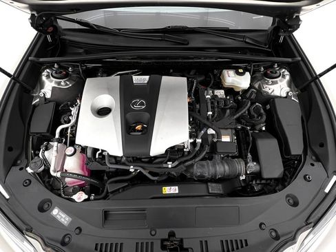 Used 2021 Lexus ES 300h w/ Luxury Package image 25