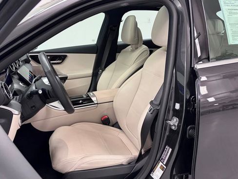 Certified 2025 Mercedes-Benz C 300 4MATIC Sedan image 11