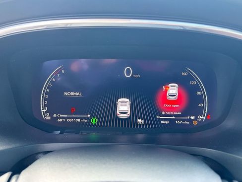 Used 2022 Acura MDX FWD w/ Technology Package image 12