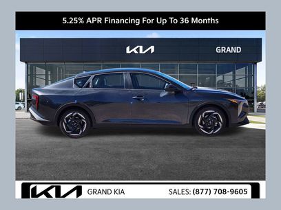 New 2025 Kia K4 EX