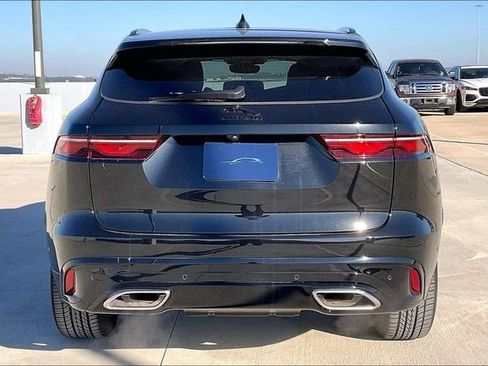 New 2025 Jaguar F-PACE R-Dynamic S image 4