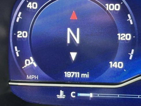 Used 2024 Chevrolet Tahoe Premier w/ Advanced Technology Package image 18