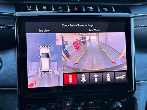 New 2025 Jeep Grand Cherokee L Limited w/ Luxury Tech Group II RWD image 3
