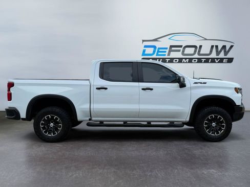 Used 2024 Chevrolet Silverado 1500 ZR2 w/ Technology Package AWD/4WD image 2