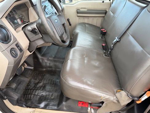 Used 2009 Ford F350 XL image 9