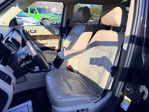 Used 2017 Ford Flex Limited w/ Equipment Group 303A AWD/4WD image 15