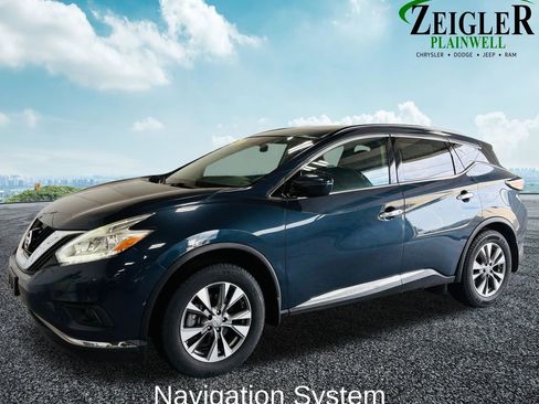 Used 2017 Nissan Murano SV image 2