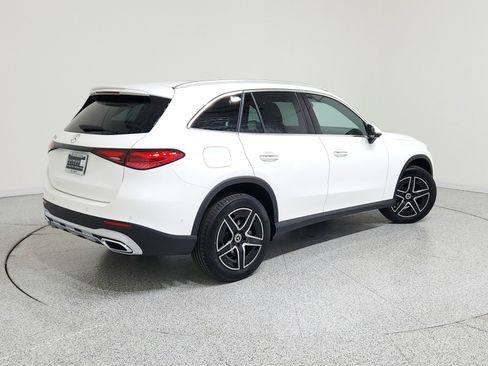 New 2026 Mercedes-Benz GLC 300 image 3