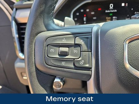 Used 2023 GMC Sierra 1500 Denali w/ Technology Package AWD/4WD image 7