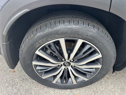 Used 2023 INFINITI QX60 Sensory w/ Vision Package image 22
