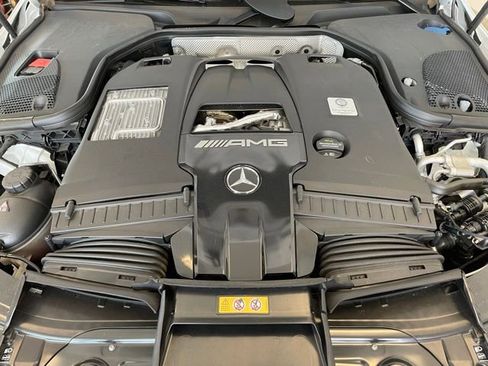 Used 2024 Mercedes-Benz AMG GT 63 image 32