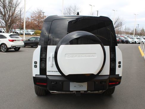 New 2026 Land Rover Defender 130 X-Dynamic SE AWD/4WD image 6