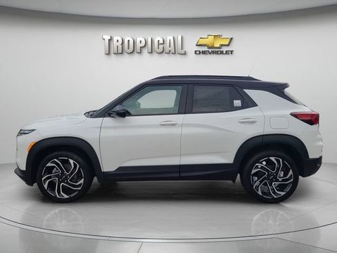 New 2026 Chevrolet TrailBlazer RS w/ Driver Confidence Package FWD image 2
