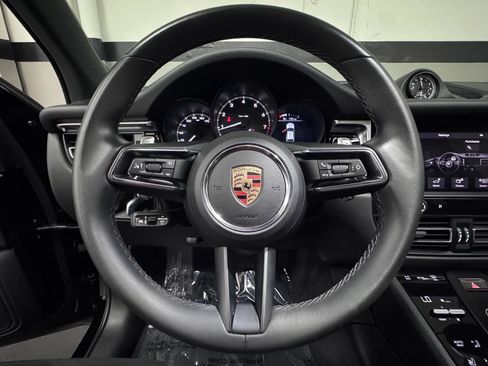 Used 2024 Porsche Macan AWD/4WD image 27