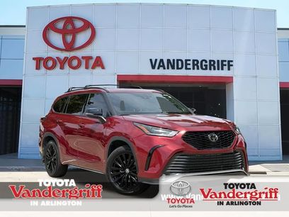 Used 2023 Toyota Highlander XSE