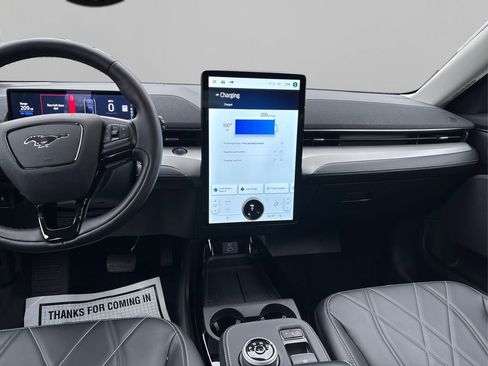 Used 2022 Ford Mustang Mach-E Select image 18