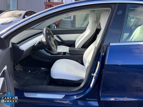 Used 2019 Tesla Model 3 Long Range image 13