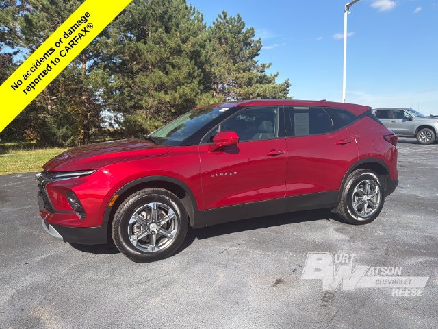 Used 2025 Chevrolet Blazer LT w/ LPO, Floor Liner Package FWD image 3