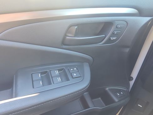 Used 2023 Honda Passport EX-L image 31