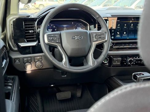 New 2026 Chevrolet Silverado 1500 LT Trail Boss w/ Convenience Package II image 8