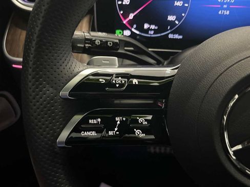 Used 2026 Mercedes-Benz GLC 300 4MATIC image 36