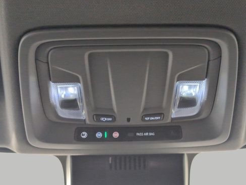Used 2024 Chevrolet Silverado 1500 LT AWD/4WD image 19