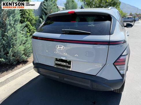Used 2025 Hyundai Kona SEL AWD/4WD image 30