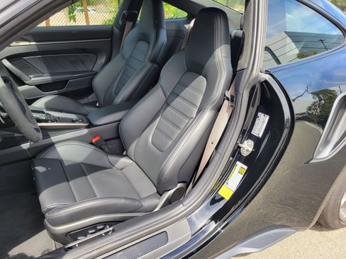 Used 2025 Porsche 911 Turbo S image 5