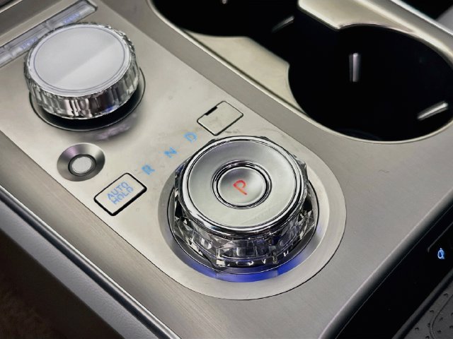 New 2026 Genesis GV70 2.5T Advanced AWD/4WD image 15