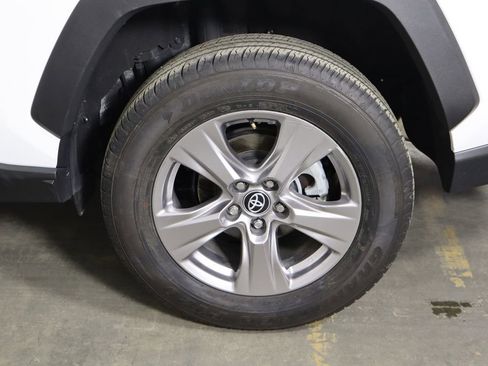 Used 2023 Toyota RAV4 XLE FWD image 41