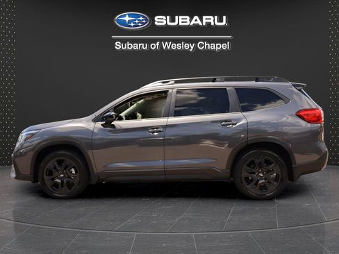 Certified 2025 Subaru Ascent Onyx Edition w/ Onyx Package AWD/4WD image 5
