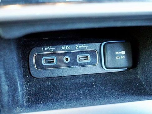 Certified 2022 Jeep Grand Cherokee Laredo X RWD image 28