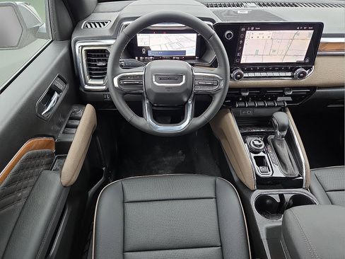 New 2026 GMC Canyon Denali image 11