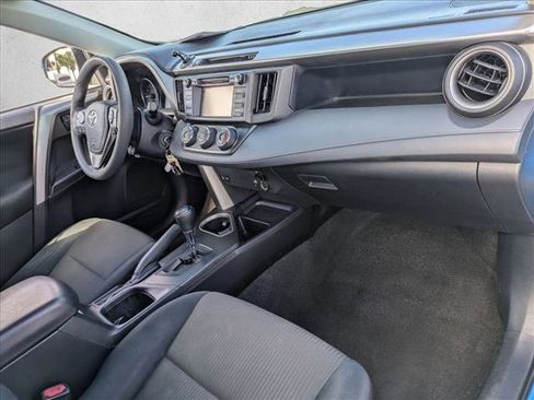 Used 2017 Toyota RAV4 LE FWD image 19